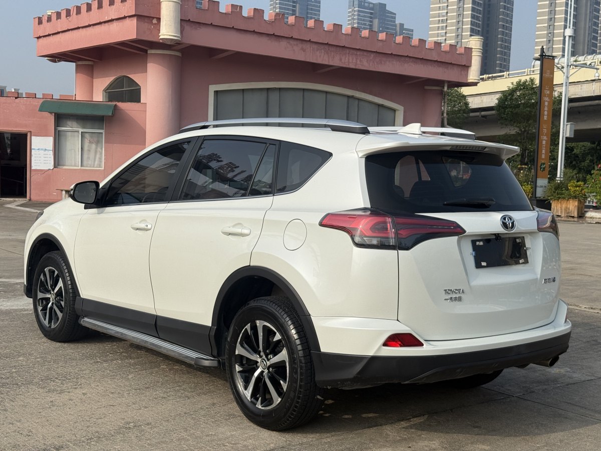 豐田 RAV4  2019款 榮放 2.0L CVT兩驅(qū)先鋒版圖片