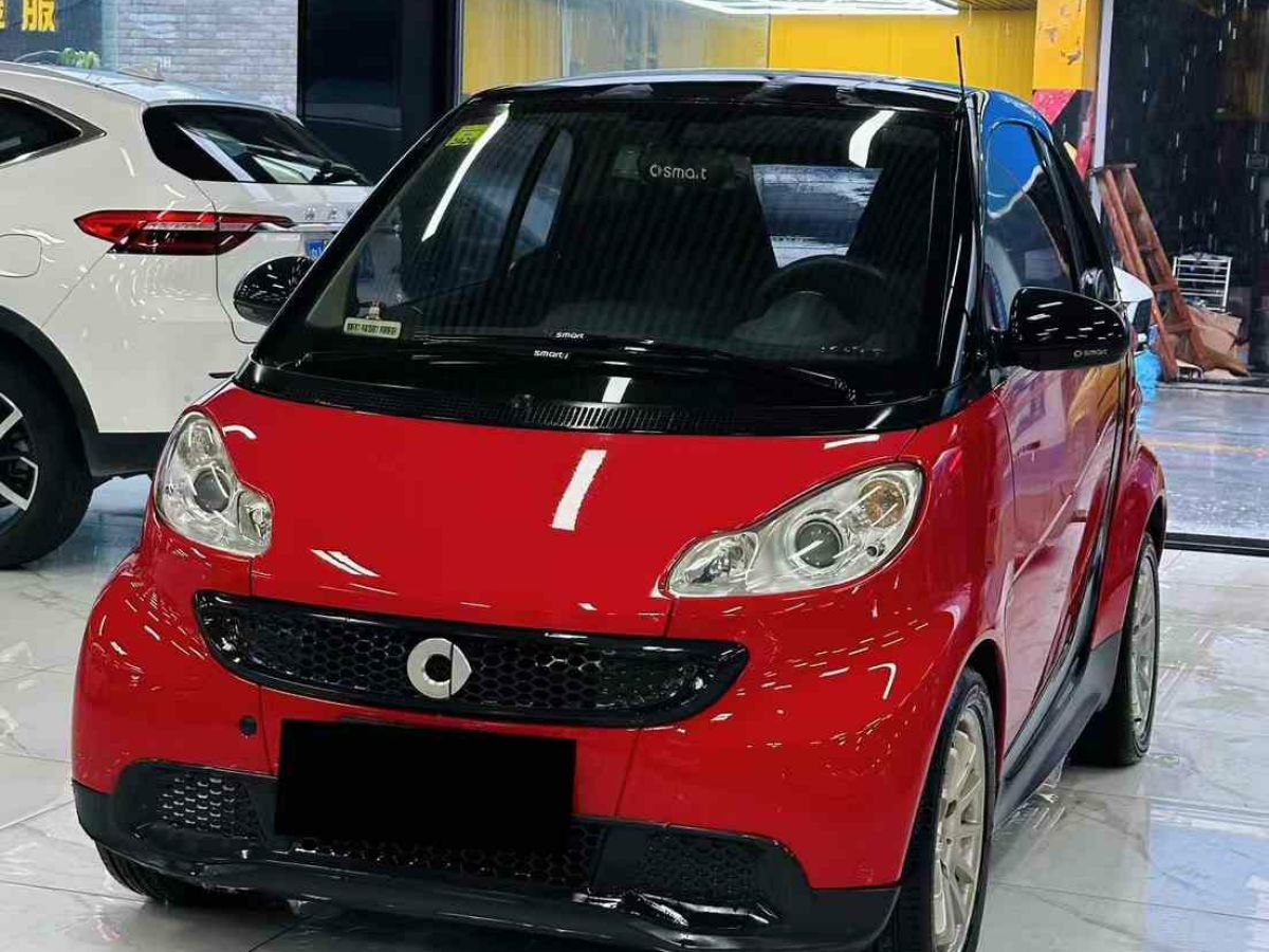 2014年1月smart fortwo  2014款 1.0 MHD 敞篷城市光波激情版