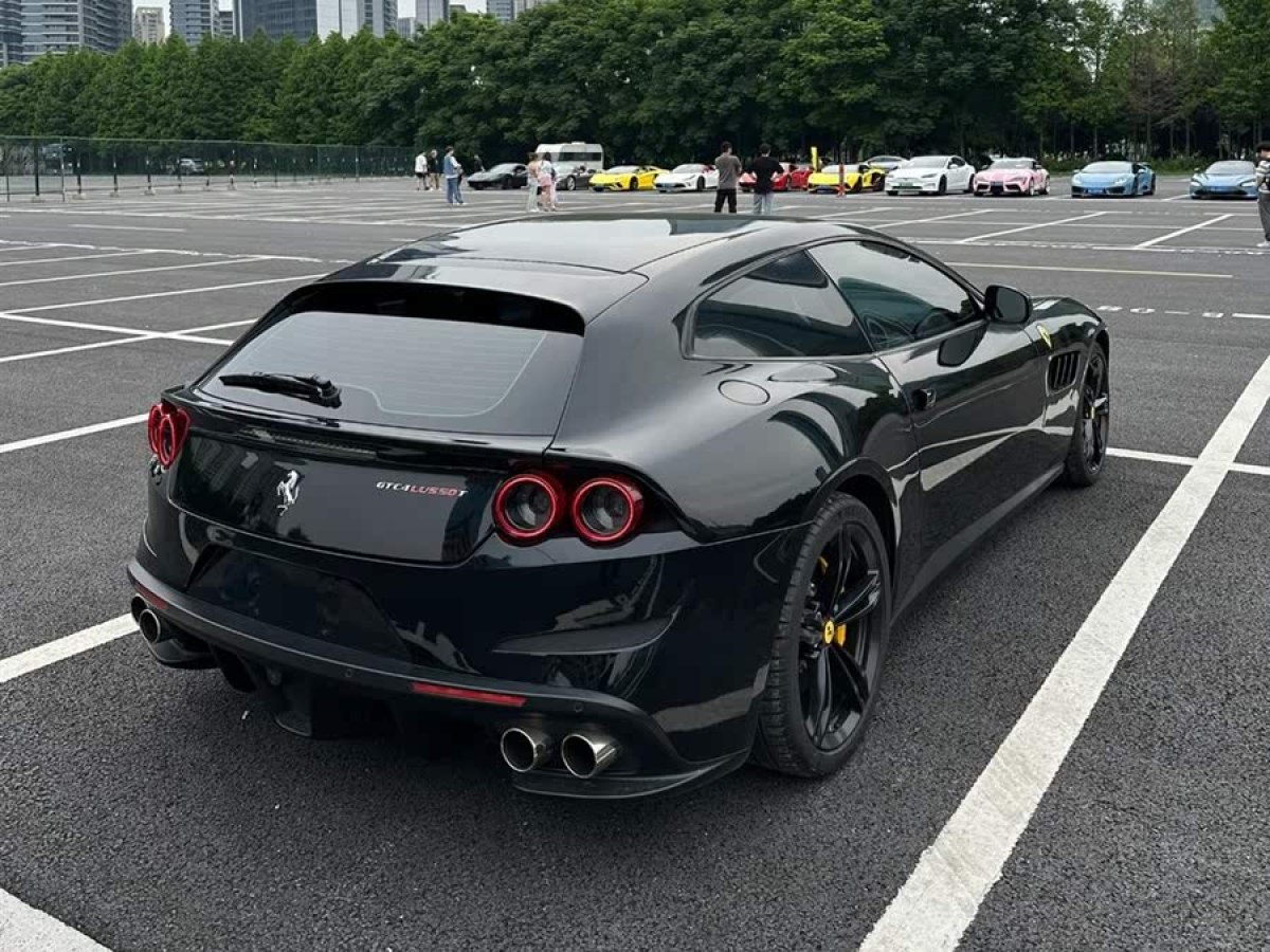 法拉利 GTC4Lusso  2017款 3.9T V8圖片