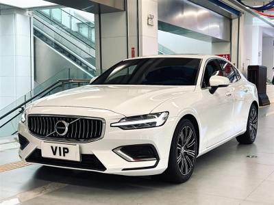 2020年4月 沃爾沃 S60L T4 智遠(yuǎn)運動版圖片