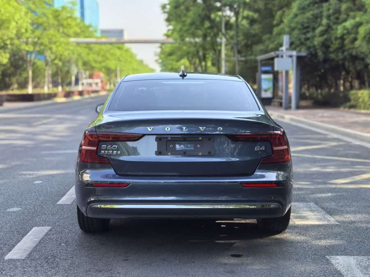 沃爾沃 S60L  2023款 B4 智遠豪華版圖片