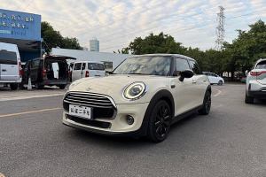 MINI MINI 1.5T COOPER 藝術(shù)家 五門(mén)版