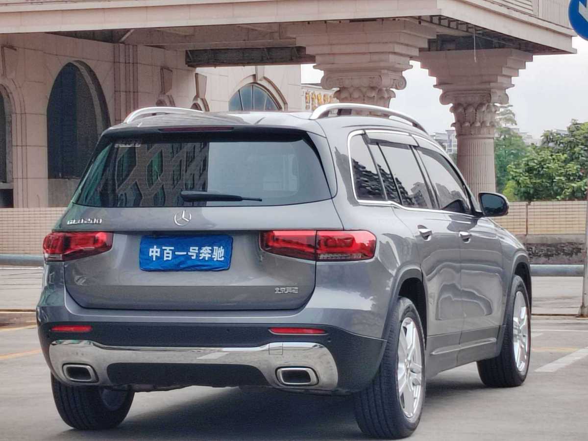 奔馳 奔馳GLB  2022款 改款 GLB 200 動(dòng)感型圖片