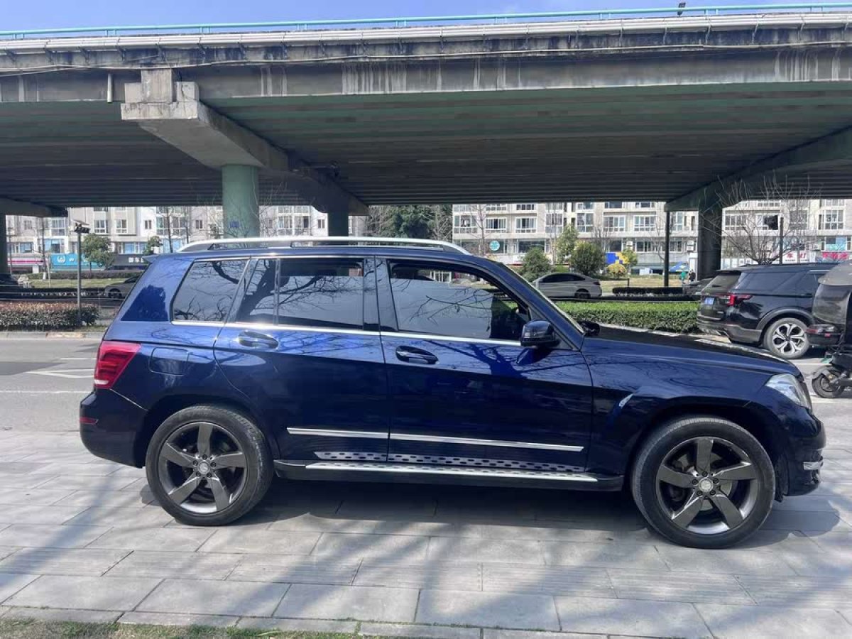 奔馳 奔馳GLK級  2013款 改款 GLK 300 4MATIC 時尚型圖片