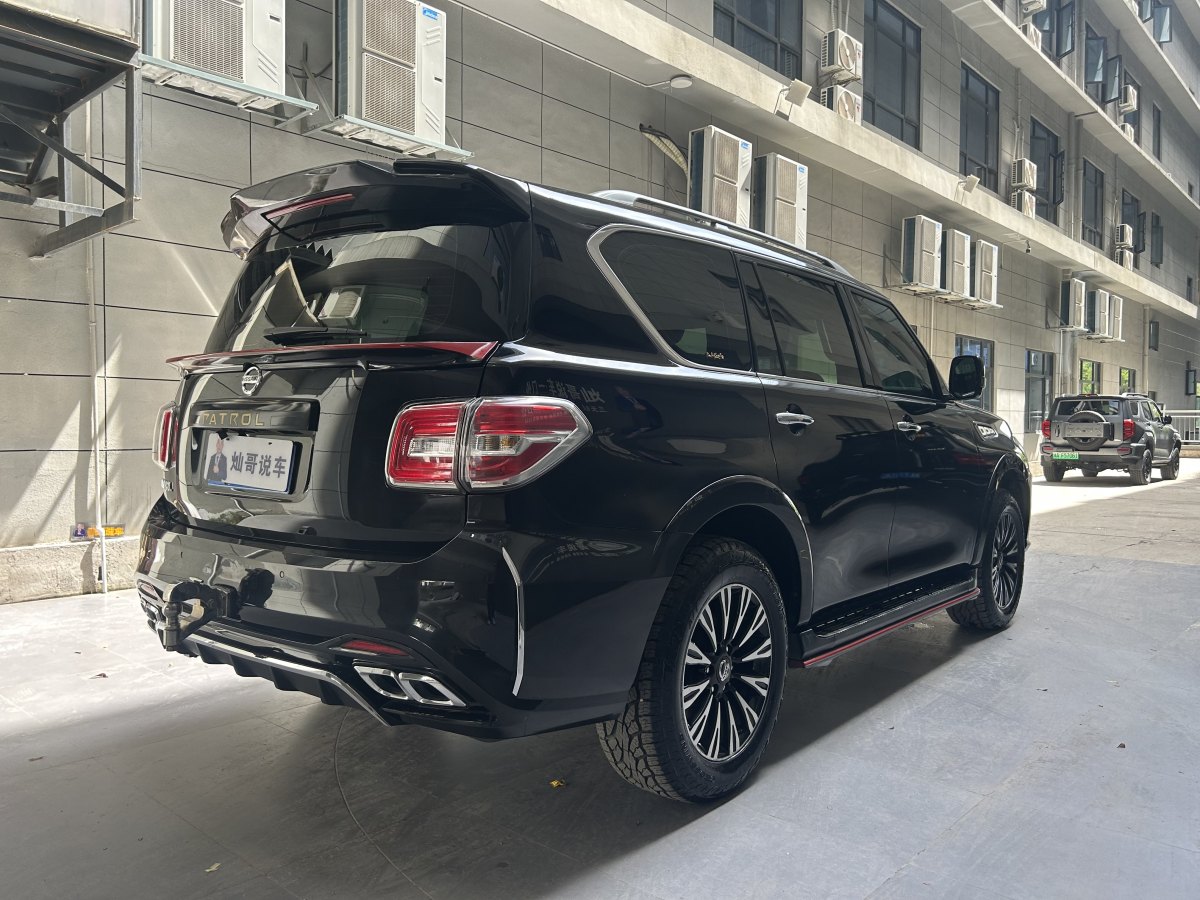 日產(chǎn) 途樂(lè)  2018款 4.0L 鉑金型圖片