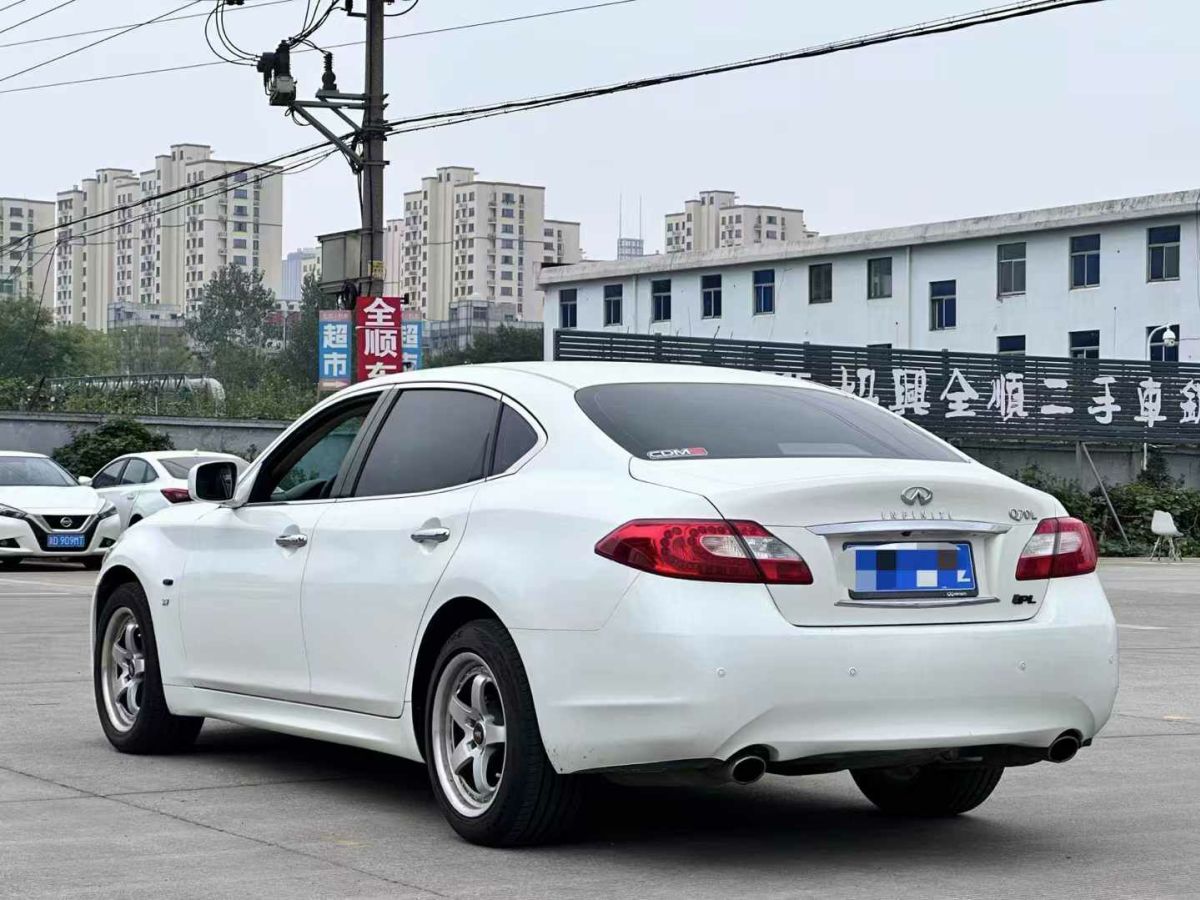 2015年1月英菲尼迪 Q70  2015款 Q70L 2.5L 精英版