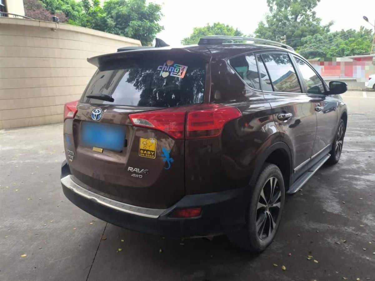 豐田 RAV4榮放  2013款 2.5L 自動四驅(qū)豪華版圖片