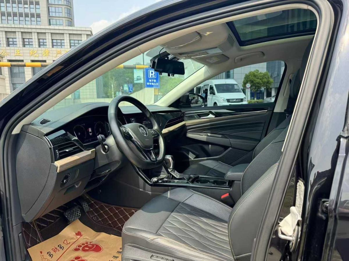 大眾 帕薩特  2019款 330TSI 豪華版圖片