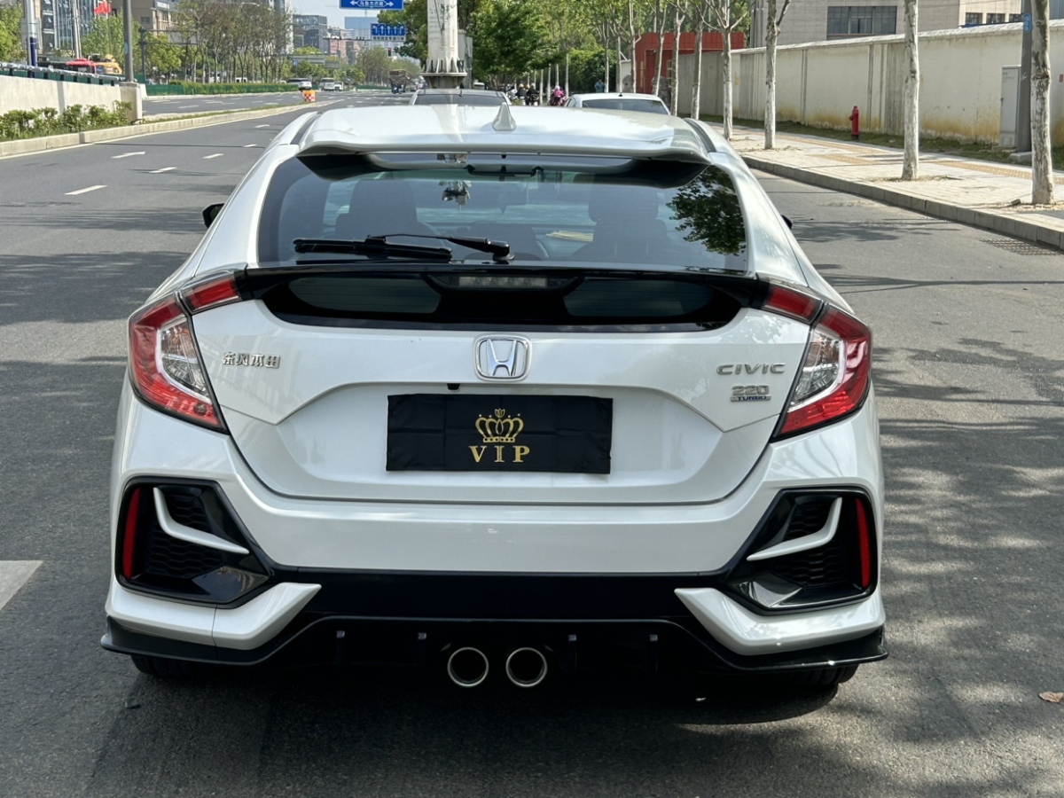 本田 思域  2021款 HATCHBACK 220TURBO CVT新锐控图片