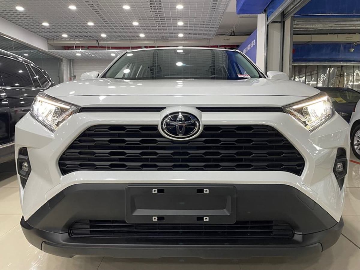 2023年8月豐田 RAV4榮放  2023款 2.0L CVT兩驅(qū)都市版