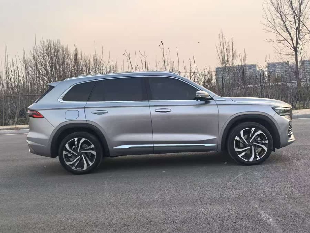 吉利 星越L  2021款 2.0TD DCT EVO兩驅(qū)智尊型圖片