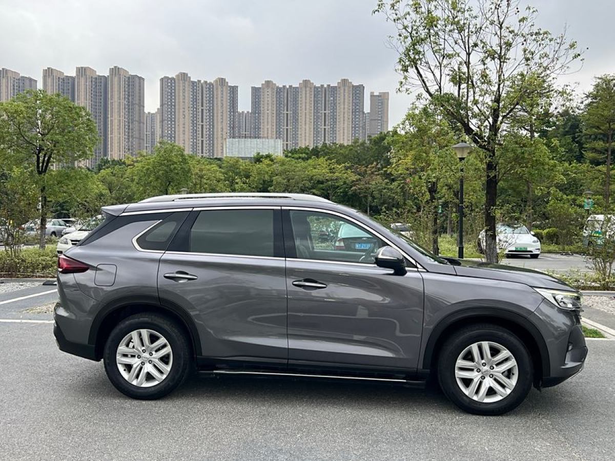 廣汽傳祺 GS5  2019款 270T 自動(dòng)精英版圖片