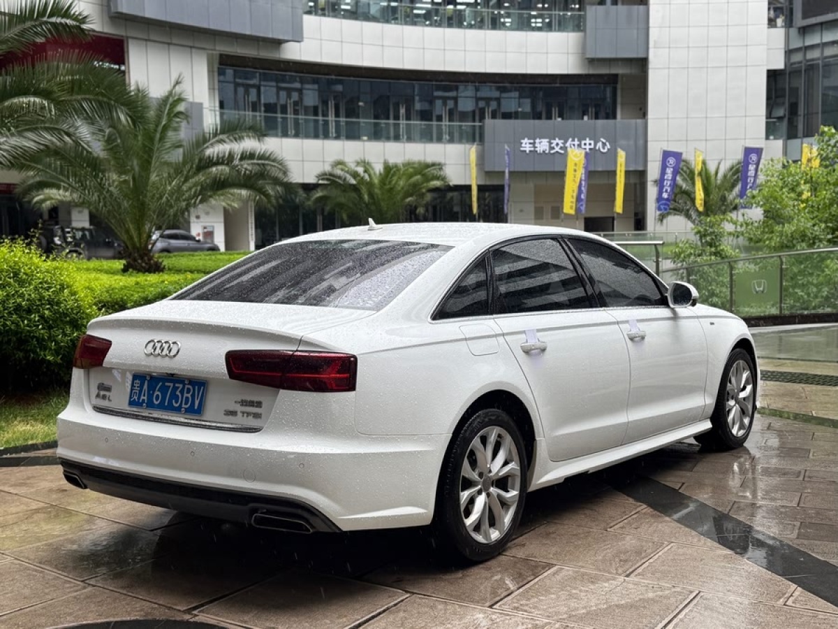 奧迪 奧迪Q3  2018款 30周年年型 35 TFSI 時尚型圖片