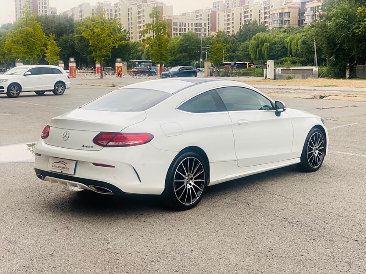 奔馳 奔馳C級(jí)  2017款 C 200 4MATIC 轎跑版圖片