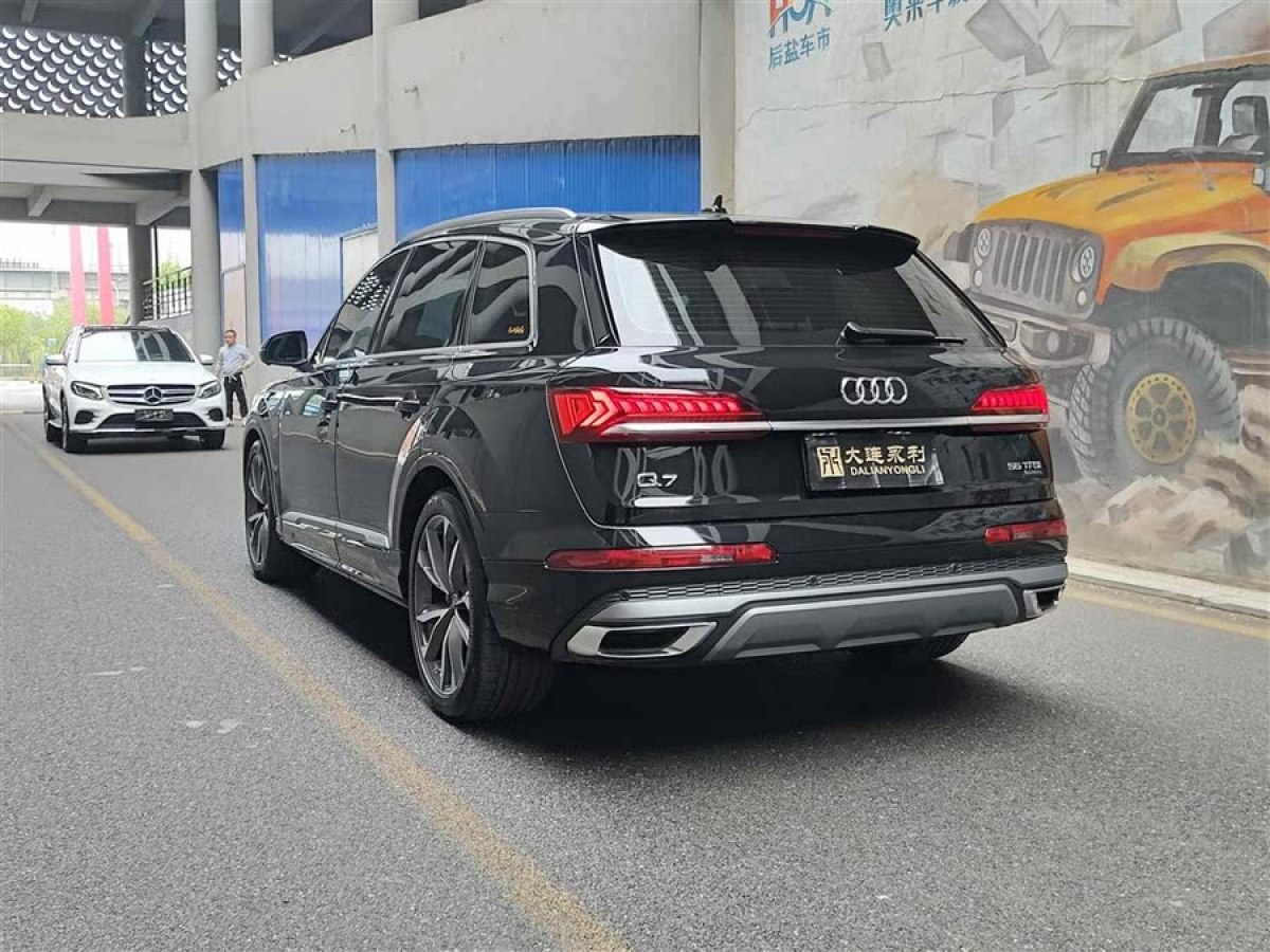 奧迪 奧迪Q7  2023款 55 TFSI quattro S line運動型圖片