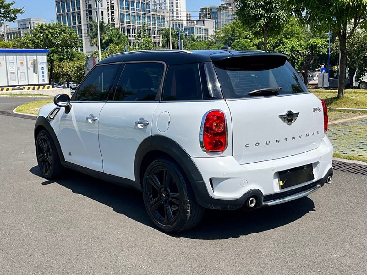 2014年8月MINI COUNTRYMAN  2013款 1.6T COOPER S ALL4 滑雪版