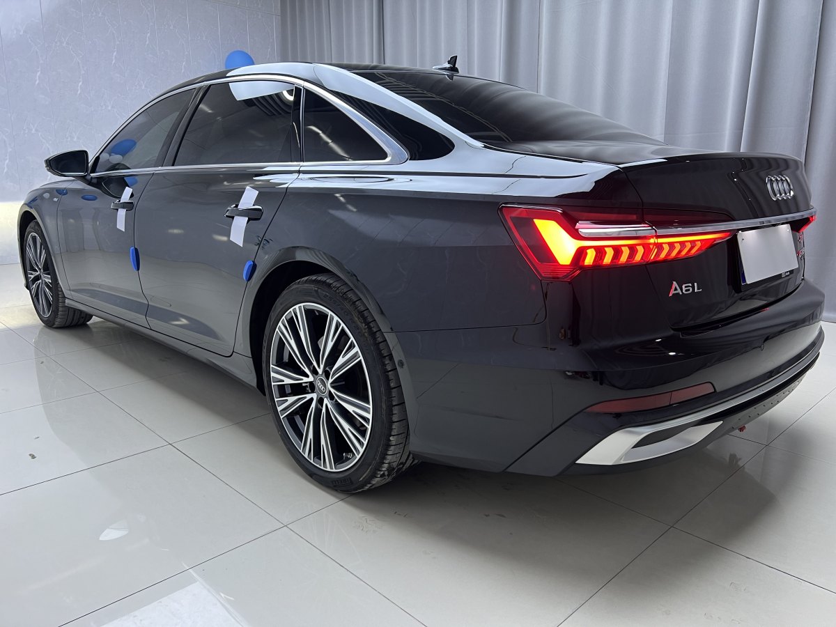 奧迪 奧迪A6L  2024款 45 TFSI quattro 臻選動(dòng)感型圖片