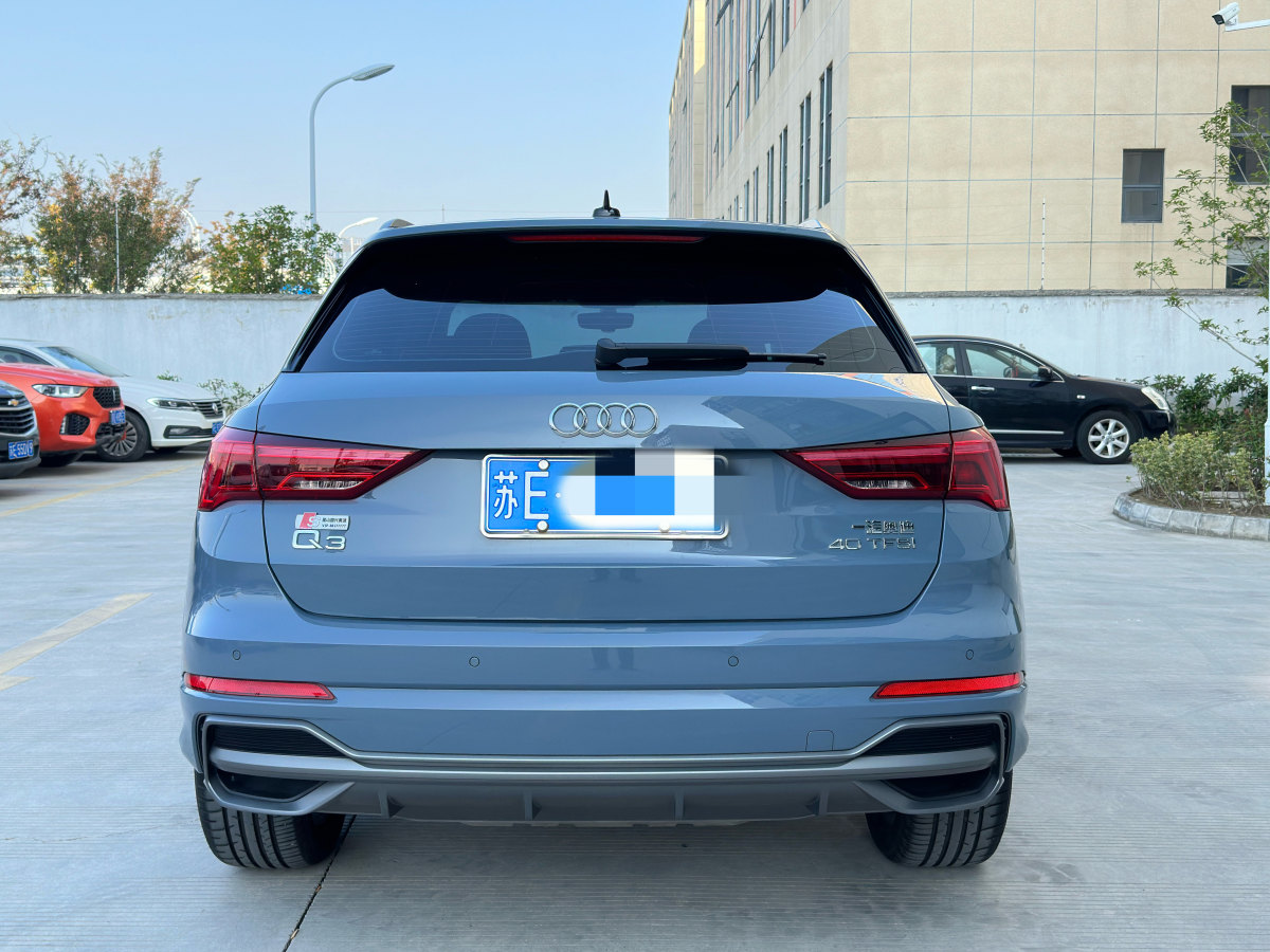 奧迪 奧迪Q3  2022款 40 TFSI RS套件燃速型圖片