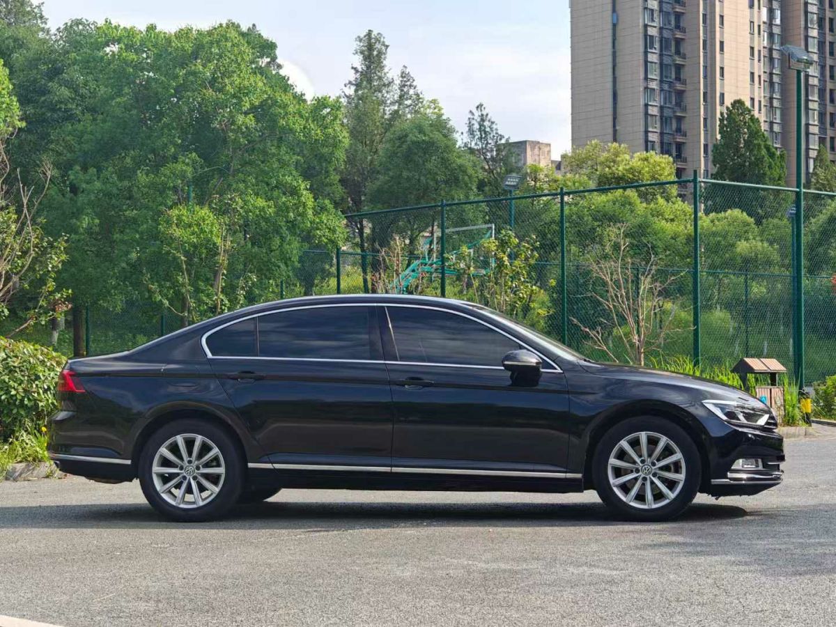 大眾 邁騰  2019款 280TSI DSG 領(lǐng)先型圖片