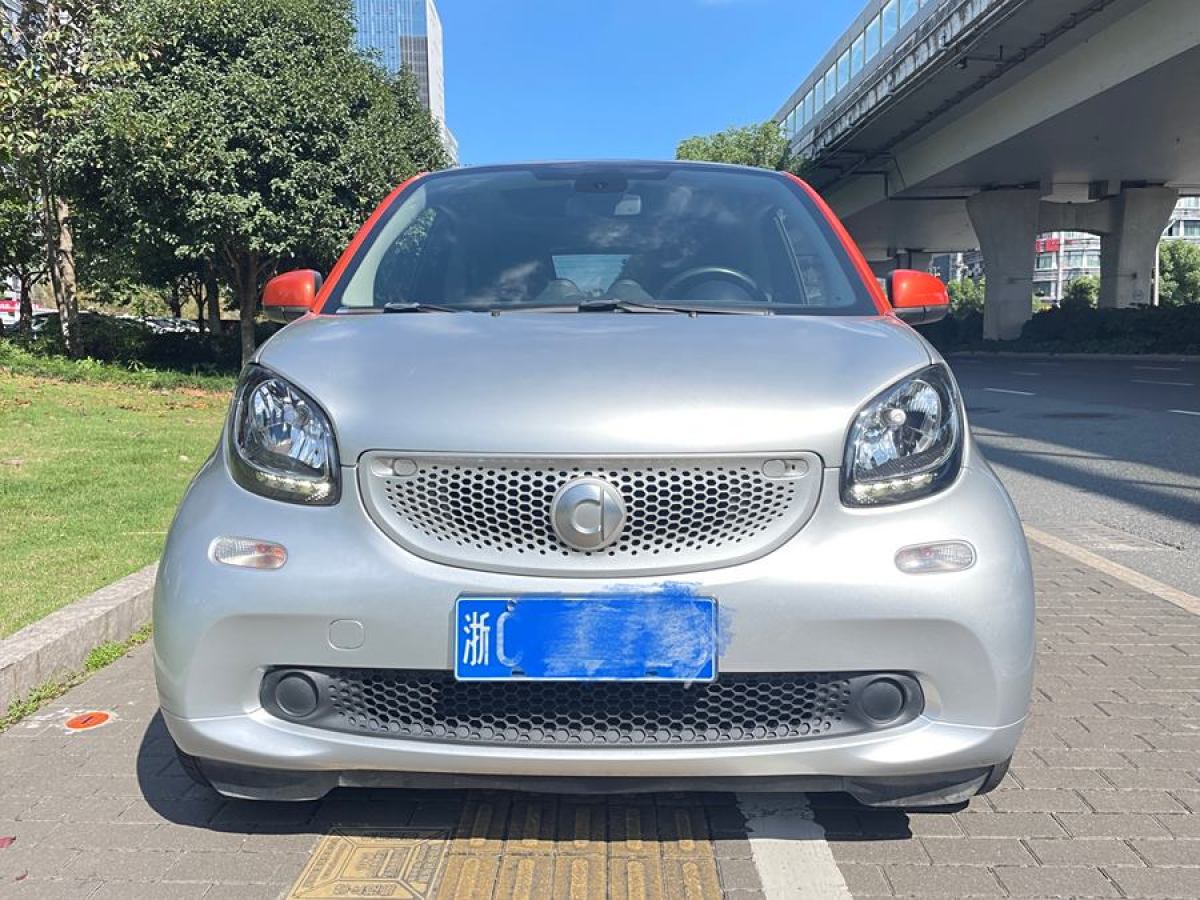 smart fortwo  2015款 1.0L 52千瓦硬頂激情版圖片