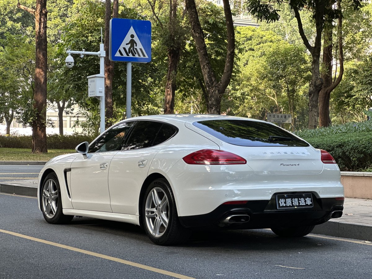 2013年11月保時捷 Panamera  2014款 Panamera 4 3.0T