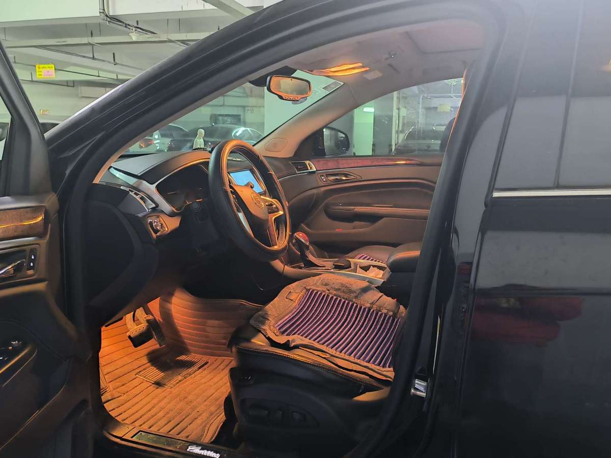 凯迪拉克 SRX  2014款 3.0L 精英型图片