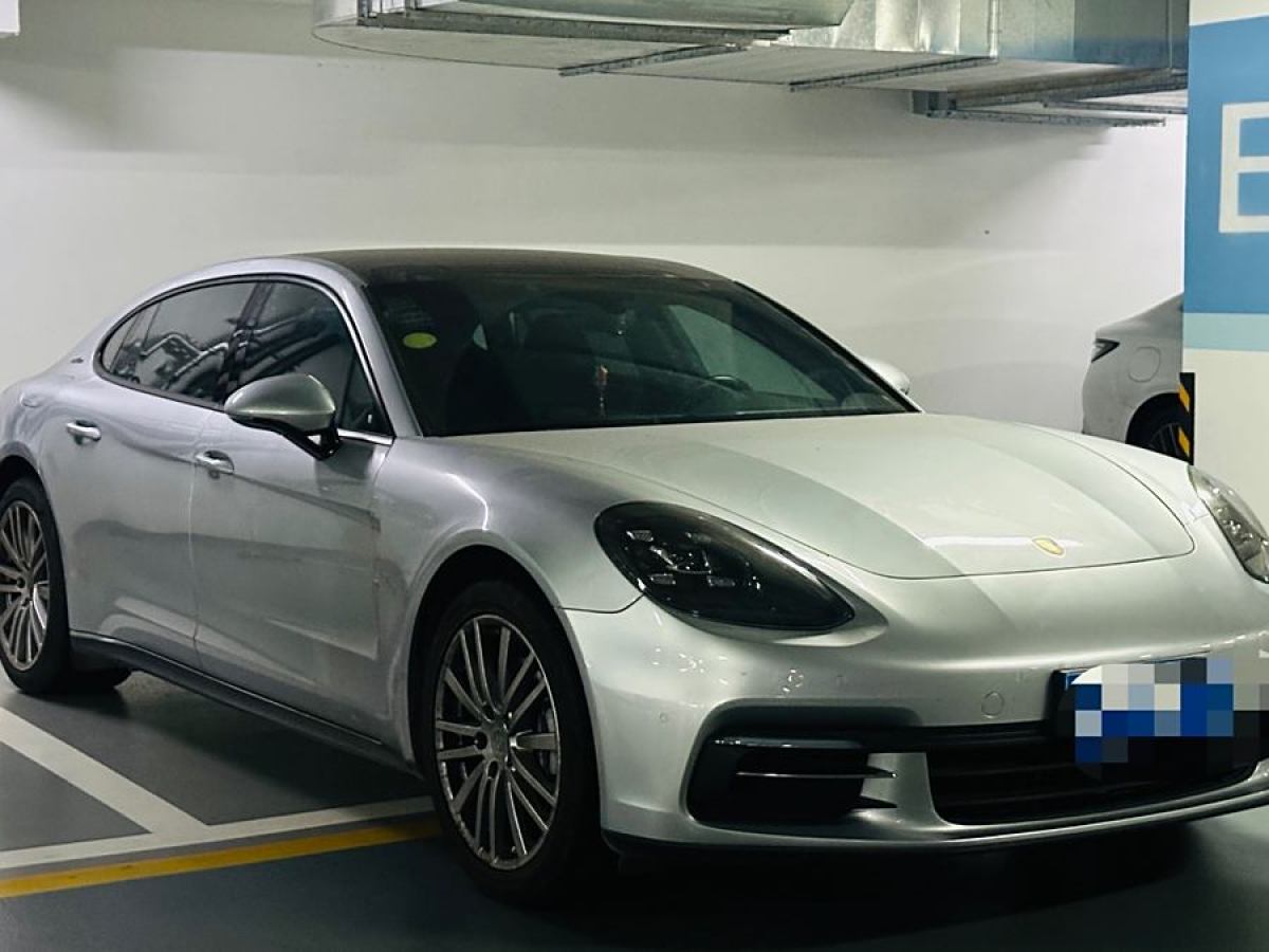 2018年2月保時捷 Panamera  2017款 Panamera 行政加長版 3.0T