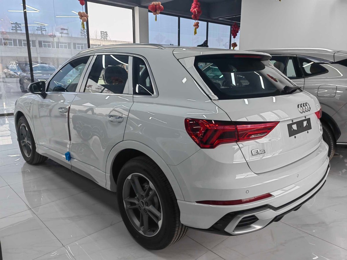 奧迪 奧迪Q3  2023款 35 TFSI 時尚動感型圖片