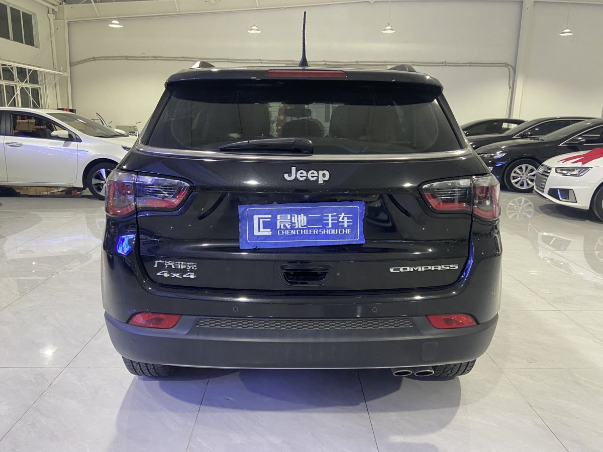 2020年6月Jeep 指南者  2019款  220T 自動(dòng)家享四驅(qū)版