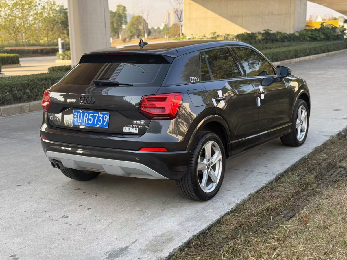 奧迪 奧迪Q2L  2021款 35 TFSI 時尚致雅型圖片