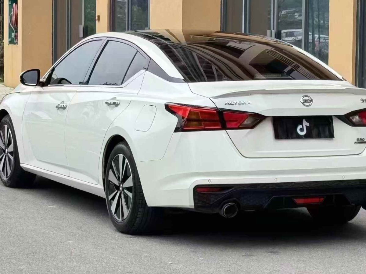 日產(chǎn) 天籟  2022款 2.0L XE 純享版圖片