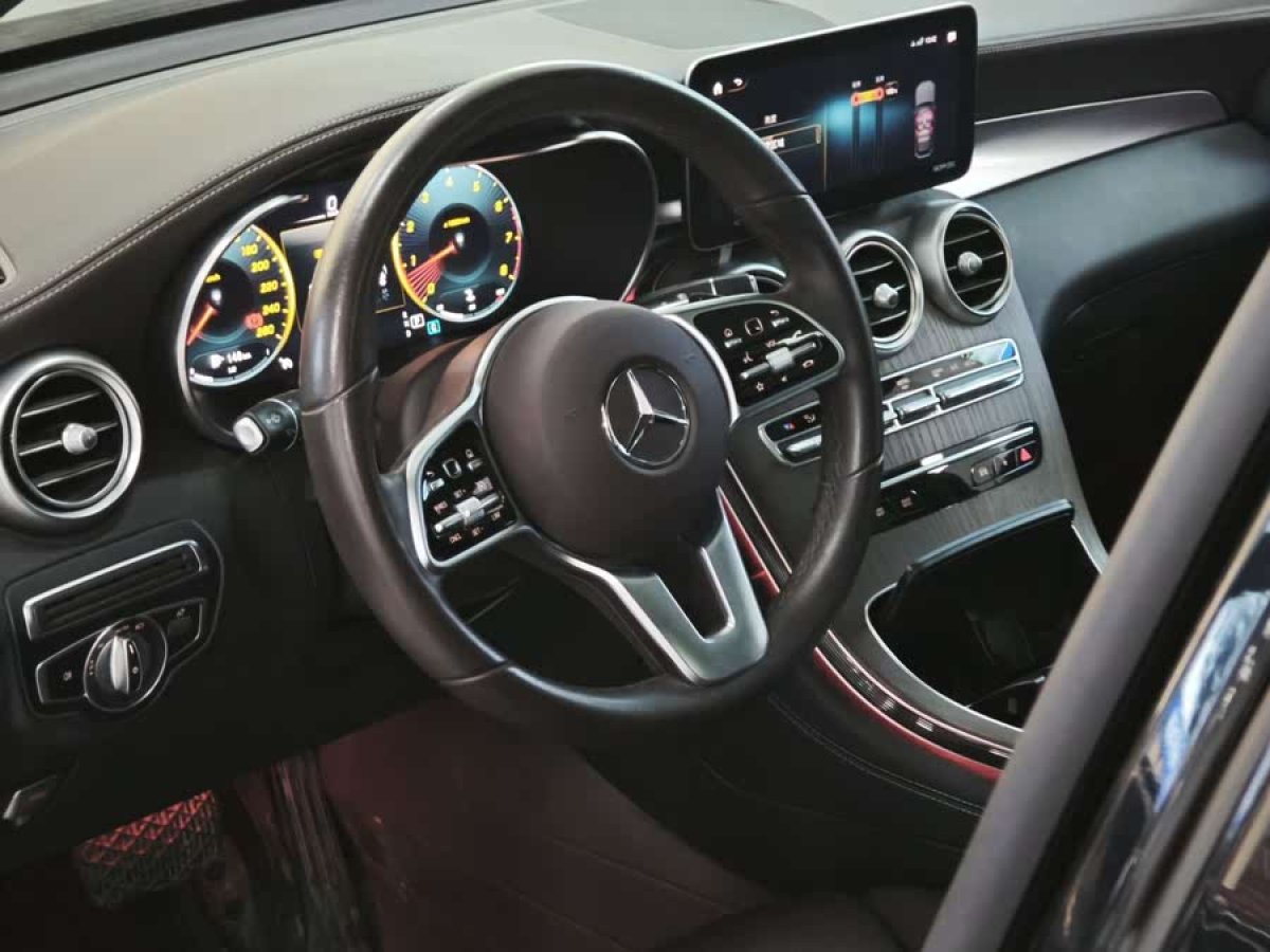 奔馳 奔馳GLC  2025款 改款 GLC 260 L 4MATIC 豪華型圖片