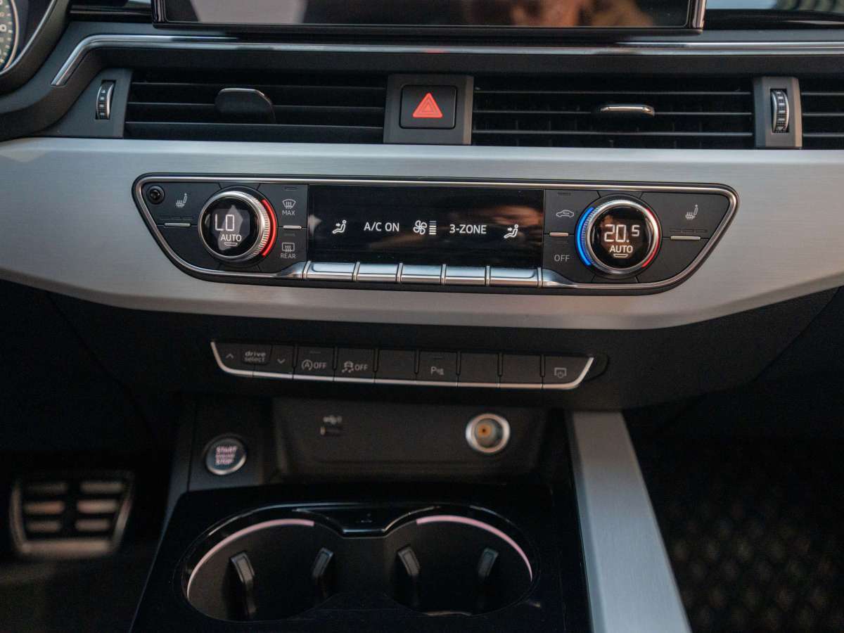 奧迪 奧迪A5  2024款 Sportback 40 TFSI quattro 豪華動(dòng)感型圖片