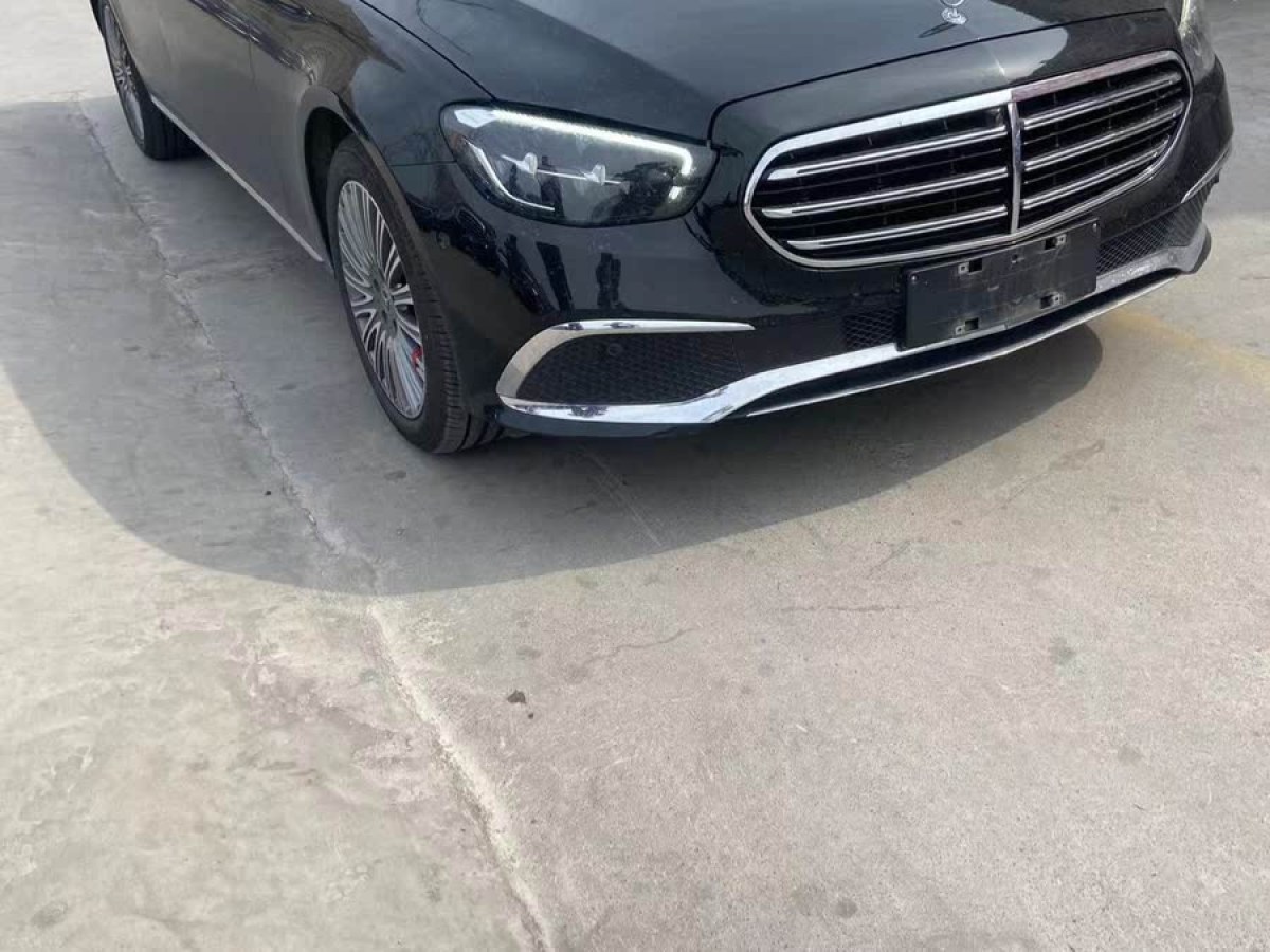 奔馳 奔馳E級(jí)  2021款 改款 E 300 L 豪華型圖片
