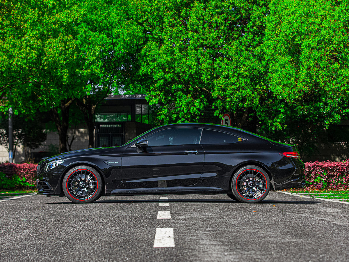 奔馳 奔馳C級AMG  2019款 AMG C 63 轎跑車圖片