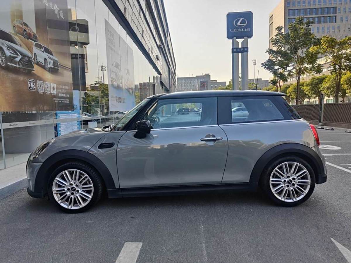 MINI MINI  2022款 改款 1.5T COOPER 經(jīng)典派圖片