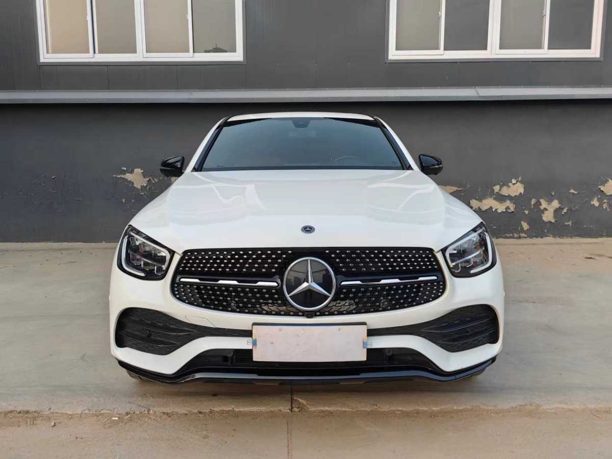 奔馳 奔馳GLC  2021款 GLC 260 4MATIC 轎跑SUV圖片