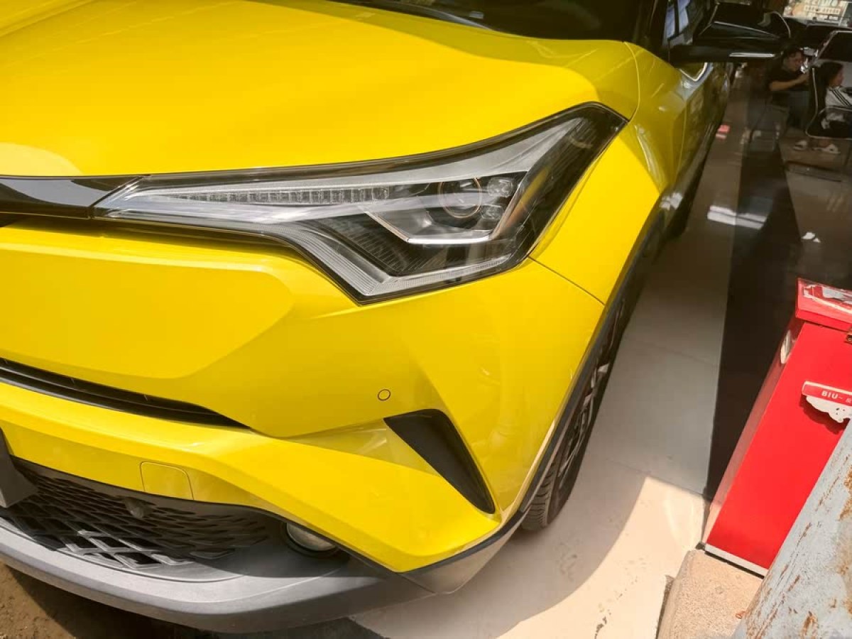 豐田 C-HR  2018款 2.0L 豪華天窗版 國(guó)V圖片