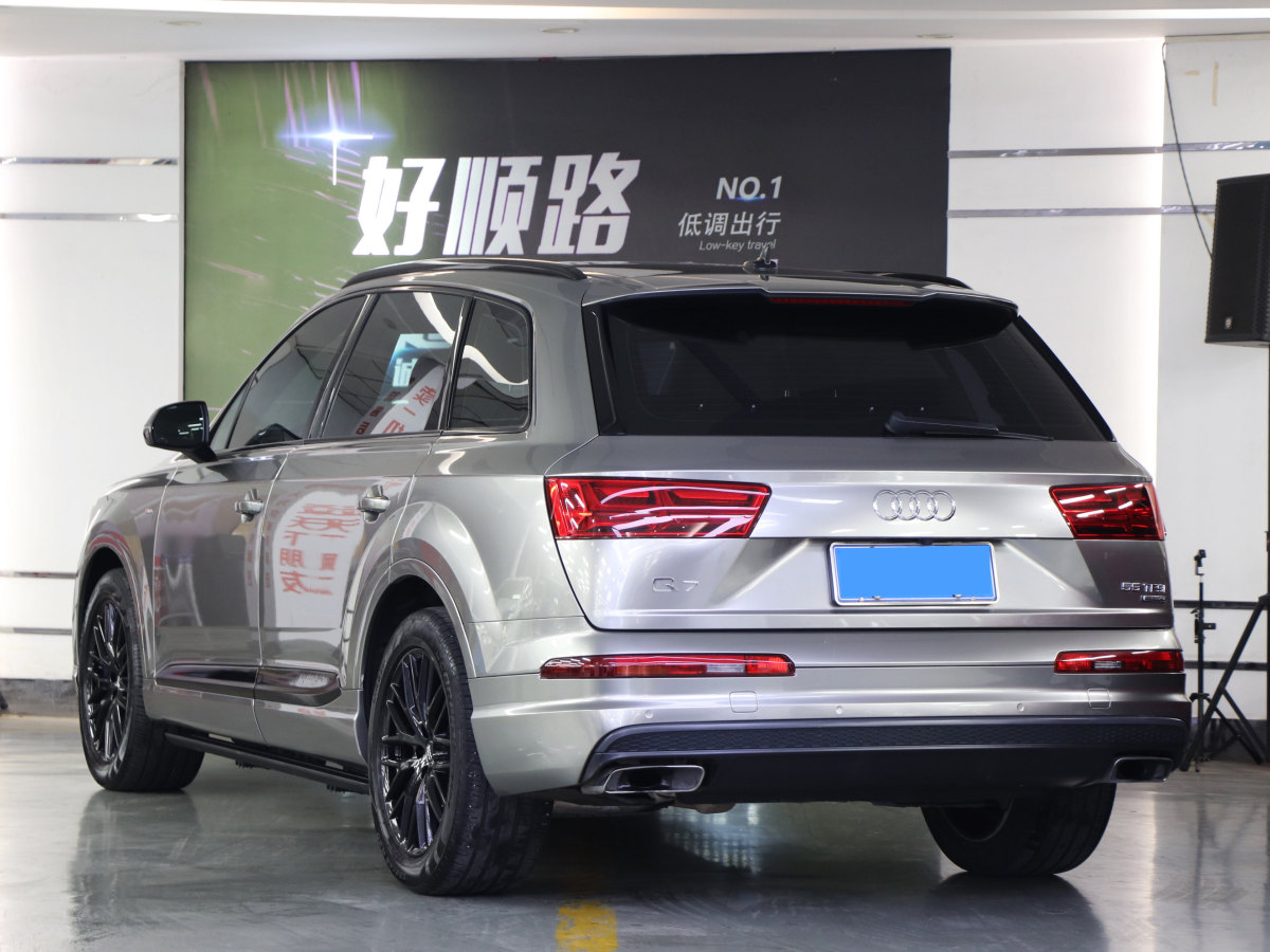 奧迪 奧迪Q7  2019款 55 TFSI S line運(yùn)動型圖片