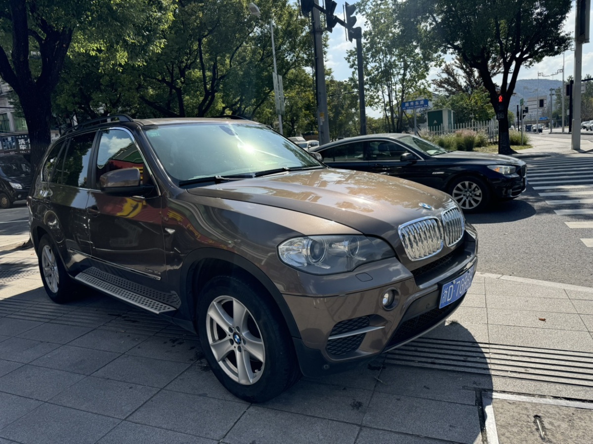 2011年1月寶馬 寶馬X5  2011款 xDrive35i 領(lǐng)先型