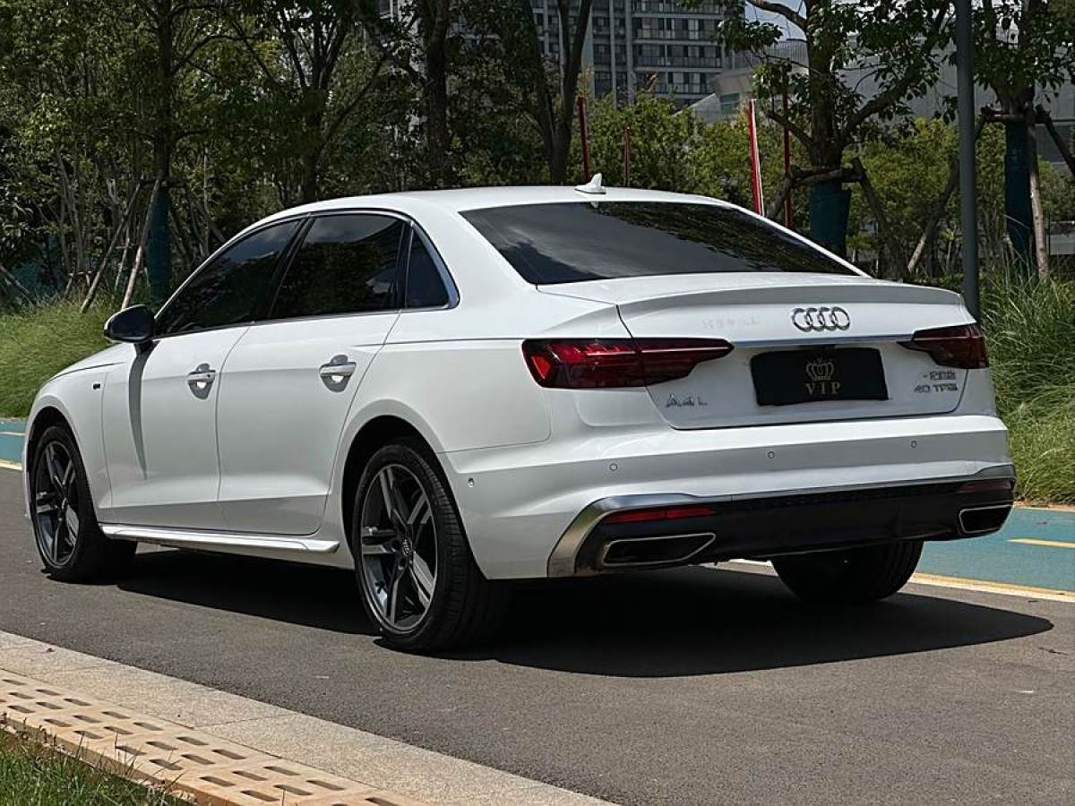 奧迪 奧迪A4L  2020款 40 TFSI quattro 豪華動(dòng)感型圖片