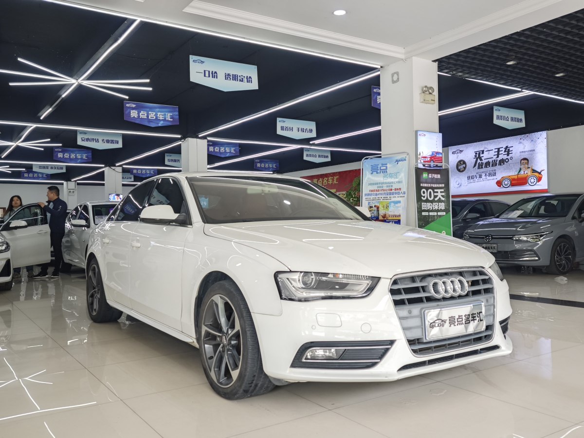 2015年4月奧迪 奧迪A4L  2015款 35 TFSI 自動標準型