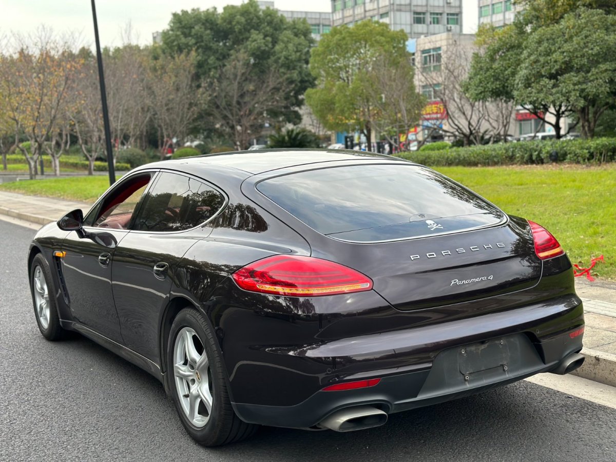 2014年4月保時捷 Panamera  2014款 Panamera 4 3.0T