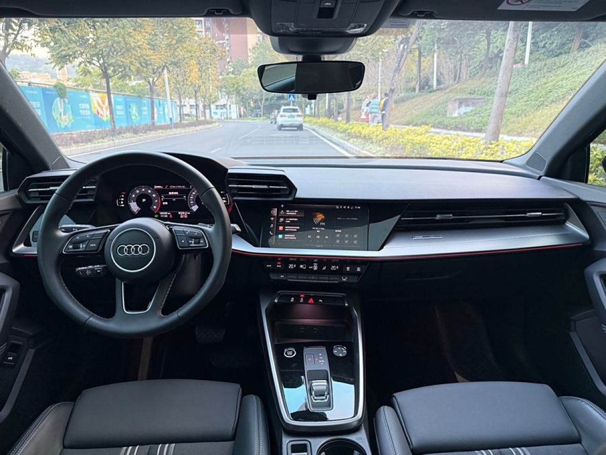 奧迪 奧迪A3  2024款 Sportback 35 TFSI 時(shí)尚運(yùn)動(dòng)型圖片