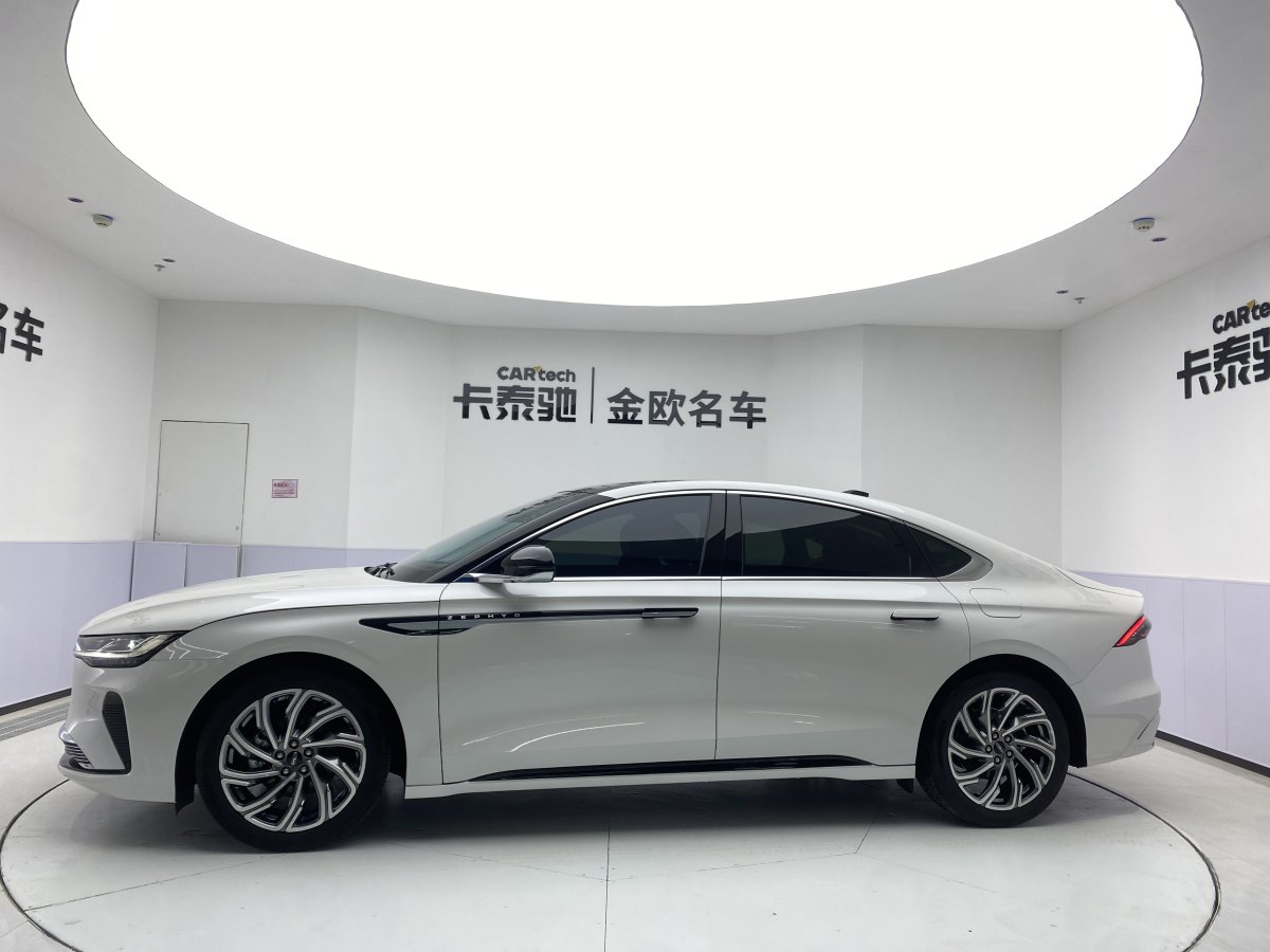 林肯 林肯Z  2024款 2.0T 尊逸版圖片