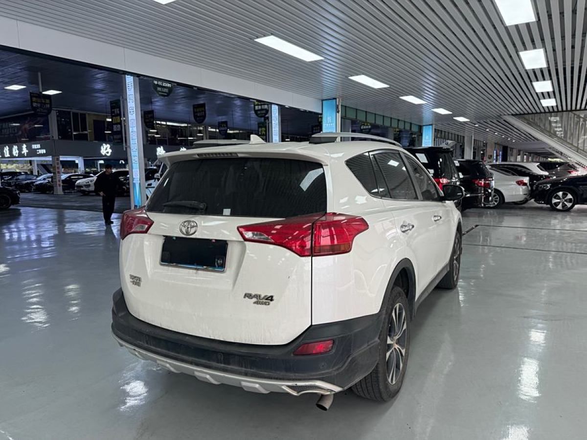 豐田 RAV4榮放  2015款 2.5L 自動四驅(qū)精英版圖片