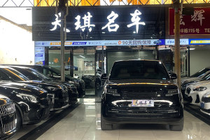 攬勝 路虎 3.0 L6 400PS 盛世加長(zhǎng)版 七座