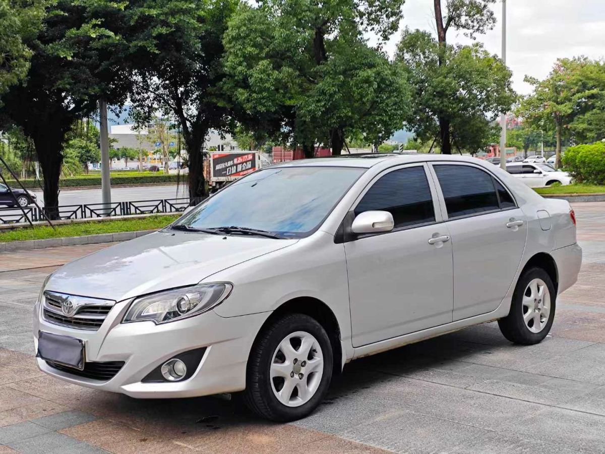 2013年10月豐田 花冠  2013款 1.6L 手動卓越版