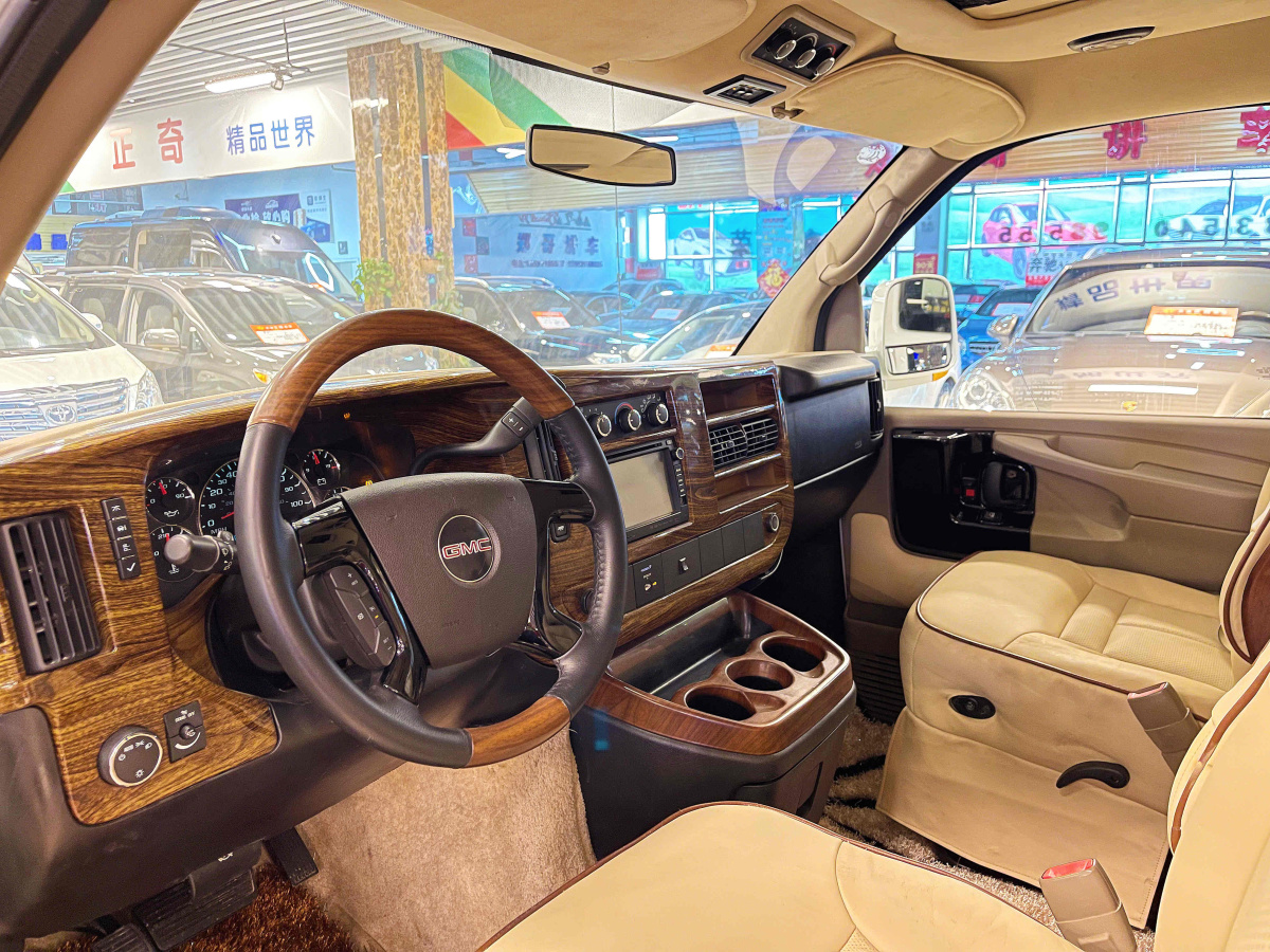 GMC SAVANA  2013款 6.0L 领袖级商务车图片