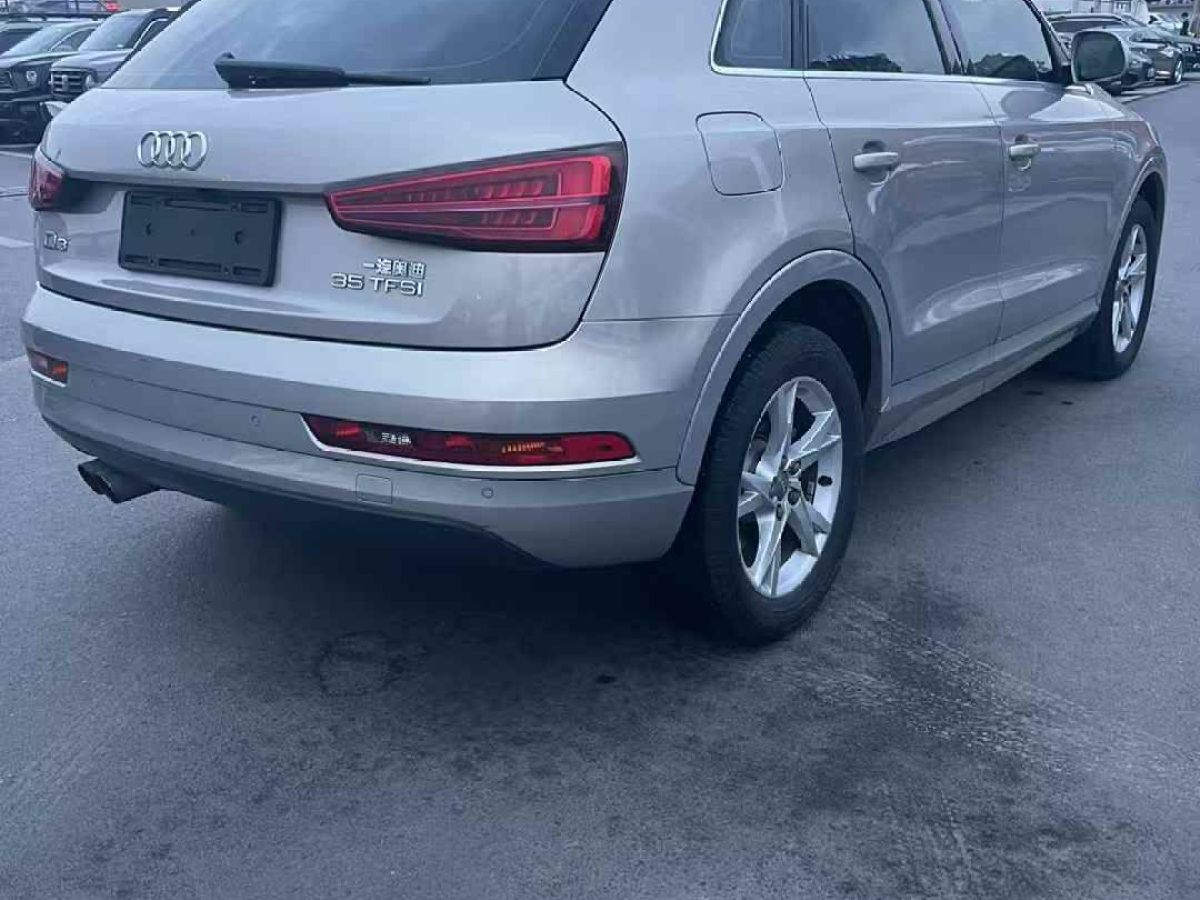 奧迪 奧迪Q3  2018款 30 TFSI 時尚型典藏版圖片